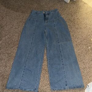 Very Wide Leg Jeans
Size Medium